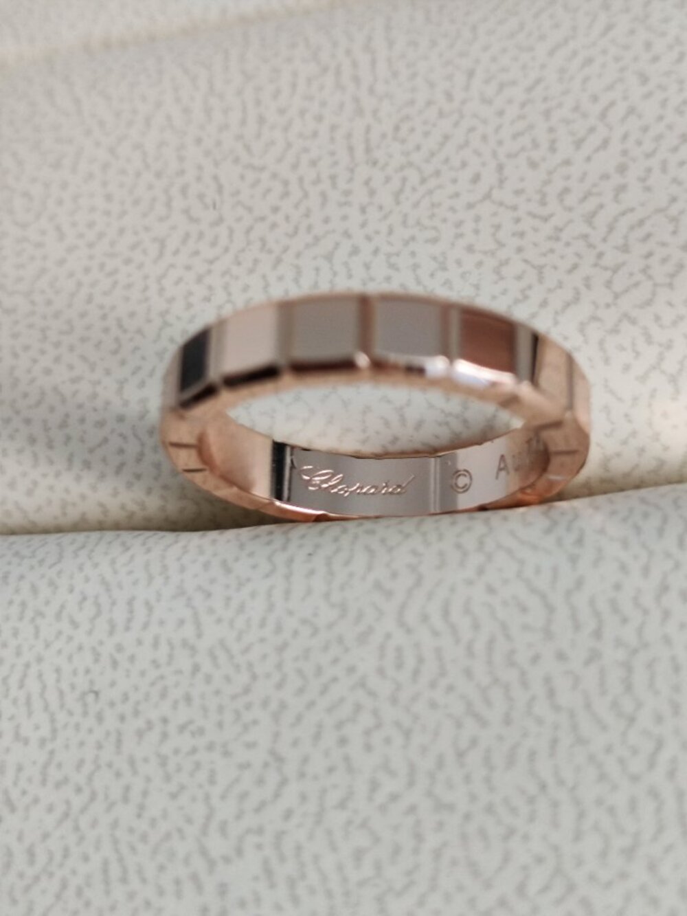 Chopard Ice Cube 18K Rose Gold Ring - Picture 4 of 8